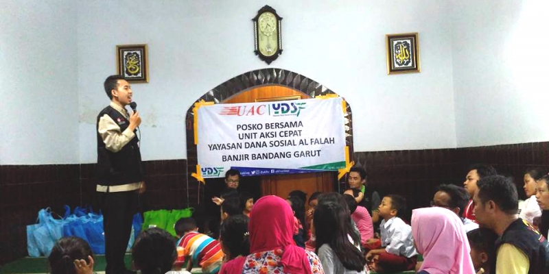 UAC YDSF Trauma Healing untuk Anak Korban Banjir