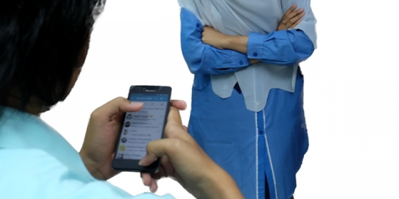 FITNAH MEDIA SOSIAL