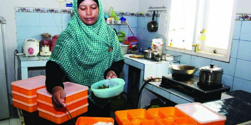 NIA MEWUJUDKAN CITA SUAMI