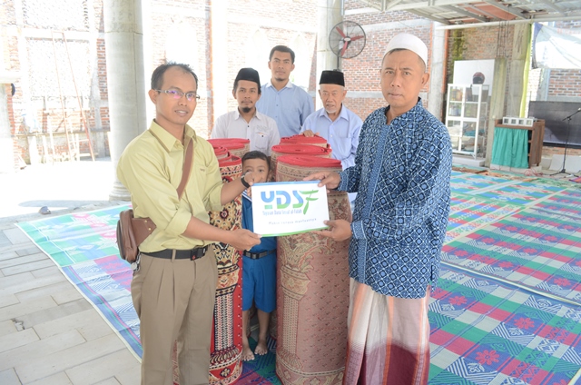 Foto bersama Takmir dan Jamaah