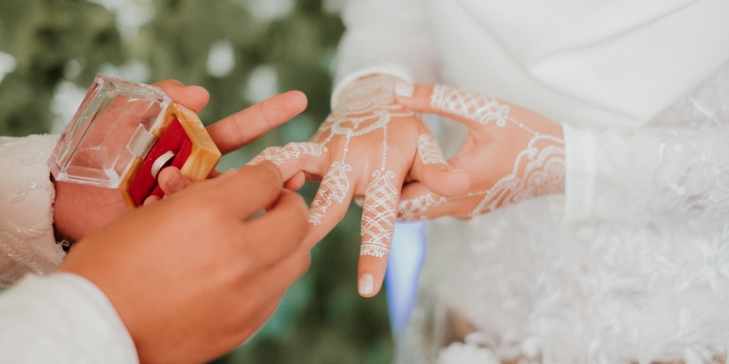 Pandangan Islam terhadap Aturan Jawa, Anak Pertama Dilarang Menikah dengan Anak Ketiga | YDSF