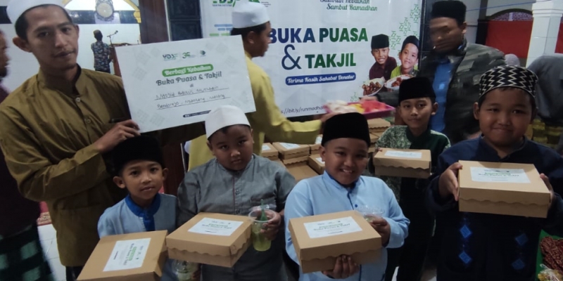 5.100 Paket Buka Puasa dan Takjil Bernutrisi YDSF untuk 11 Provinsi 