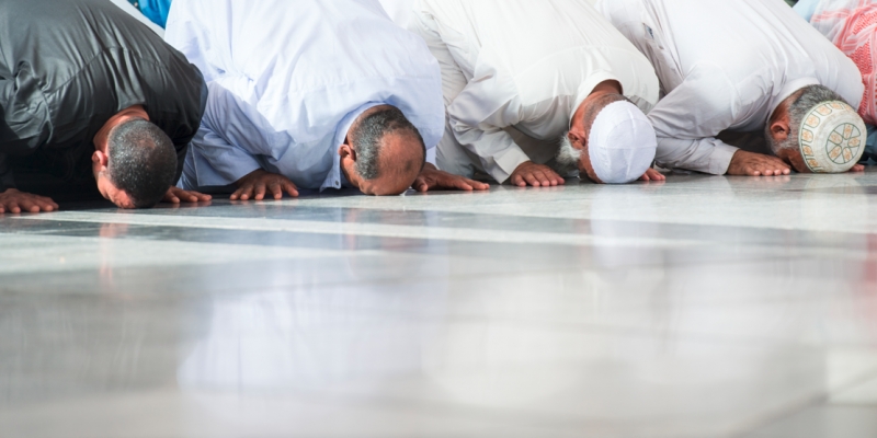 Tidak Shalat Jumat Lebih dari Tiga Kali | YDSF