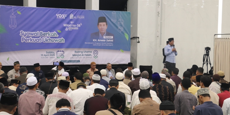 Kajian Milad ke-38 YDSF, KH. Anwar Zahid Ajak Donatur Jadi Muhsinin
